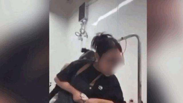 “너희 나라 항복했어” 반일 감정으로 시바견 폭행한 중국 애견미용사