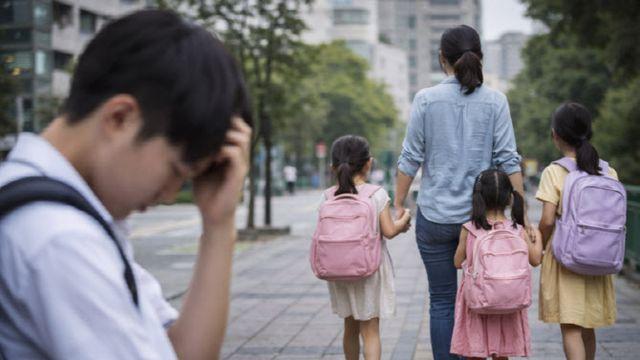 아들 몰래 딸 셋만 데리고 이사…40대 친모 집행유예