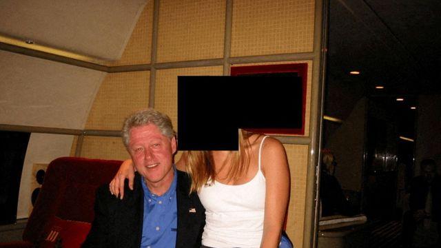 엡스타인 문건 첫 공개…트럼프 거의 없고 클린턴에 초점(종합)