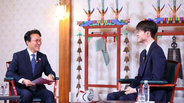 김 총리, 페이커와 대담…