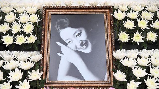 故윤석화 마지막 길, 대학로서 배웅…21일 한예극장 마당서 노제