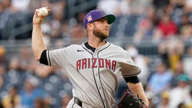 '애리조나 복귀' 켈리, 트레이드되면 7억4000만원 받는다