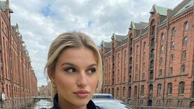 AI로 만든 '여성 경찰관' 사진 확산…독일서 사기 피해 잇따라