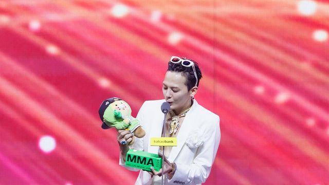 지드래곤 대상 3개 포함 7관왕→엑소 강렬 귀환…‘MMA2025’ 올해도 핫했다 [종합]