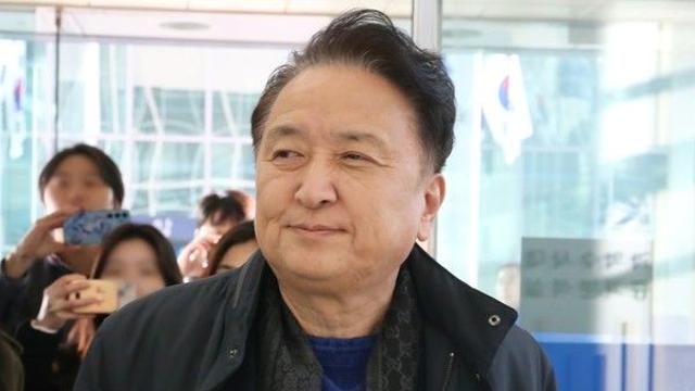 ‘뇌물 수수 의혹’ 김영환 충북지사 경찰 재출석 “혐의 없어”