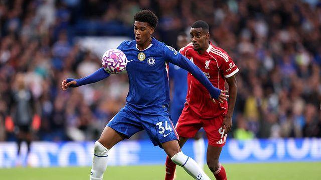 ‘韓 역대급 센터백’ 김민재 뮌헨 입지 더욱 위태? “뮌헨 첼시 19세 ‘성골 CB’ 영입 검토 중”