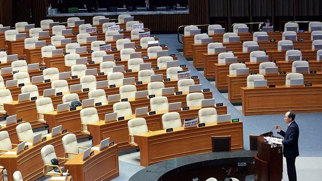 내란전담재판부법 오늘 본회의 상정…여야 필리버스터 격돌