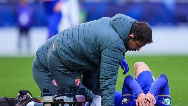 [오피셜] ‘우려가 현실로’ 일본 국대 핵심 MF, 왼쪽 무릎 전방 십자인대 파열…월드컵 출전 불투명