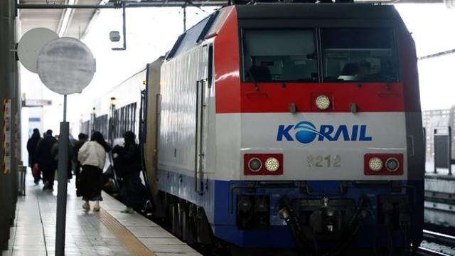 열차 대란 피했다…철도노조 파업 유보, 모든 열차 정상 운행