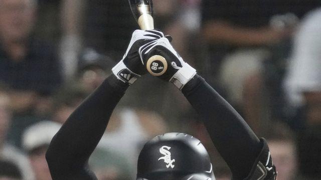 '504억' NPB 거포 무라카미 영입한 CHW, 쿠바 거포는 포기하나…'투수 보강 원해'