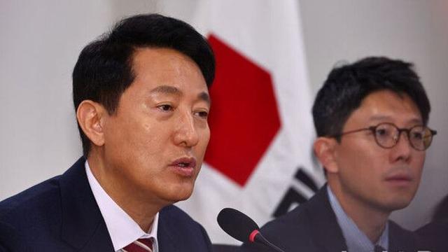 '여론조사비 대납의혹' 오세훈 측, 첫 재판서 