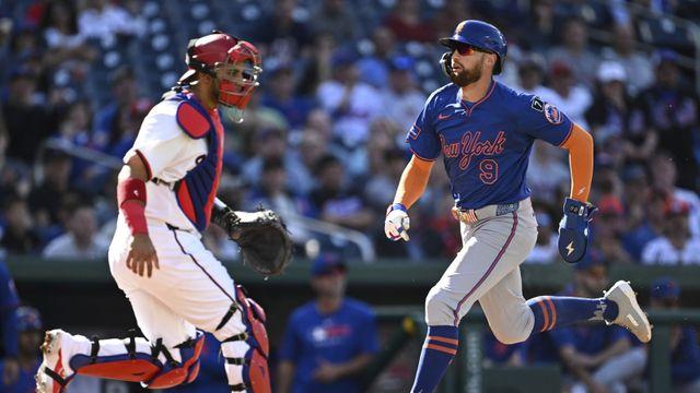 뉴욕 메츠, 주축 선수 연쇄 이탈...타격왕 이력 제프 맥닐, 트레이드로 애슬레틱스행