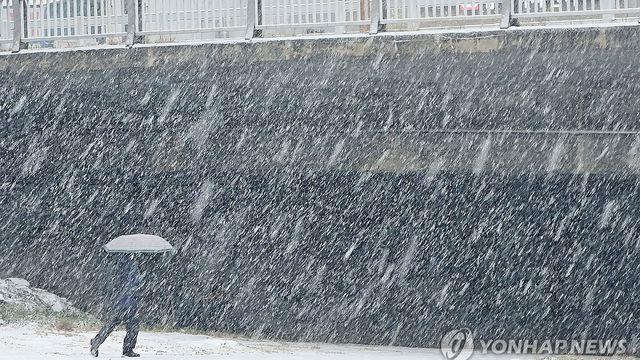 '10㎞에 1시간 40분'…꽉 막힌 춘천시 퇴근길에 시민들 '분통'