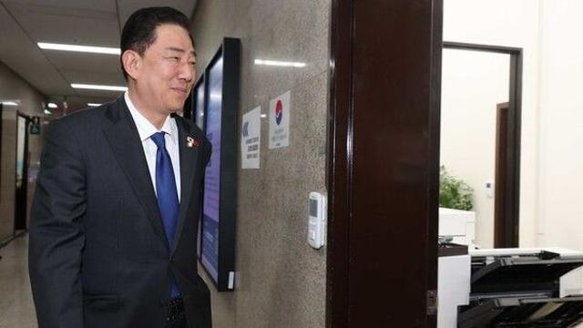 김병기, 대한항공 제공 가족 의전 특혜 의혹에 