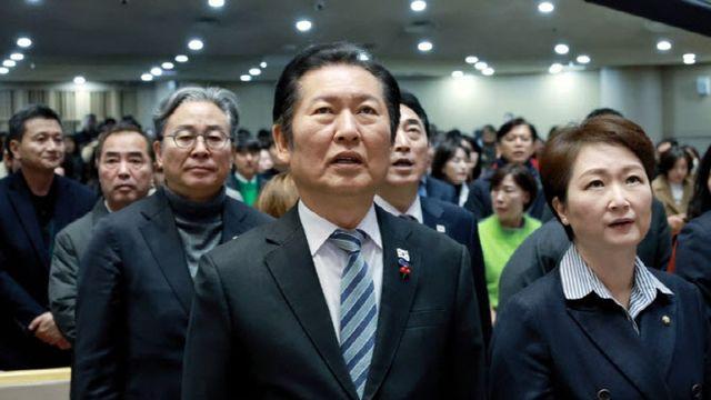 성탄예배 찾은 정청래…