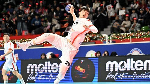 SK호크스, X-마스 매치서 웃었다…하남시청 21-17 제압→H리그 2위로 2025년 마무리