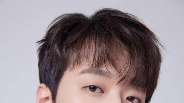 '찬또배기' 이찬원, 아이돌차트 평점랭킹 200주 연속 TOP2