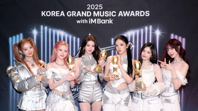 1년 내내 압도적…아이브, 완성형 걸그룹 그 이상이 되다 [줌인]