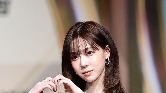 'BTS 정국 열애설' 에스파 윈터, 톤업크림 덕분? 감쪽같이 가린 타투에 관심 집중 (2025 가요대전)[엑's 이슈]