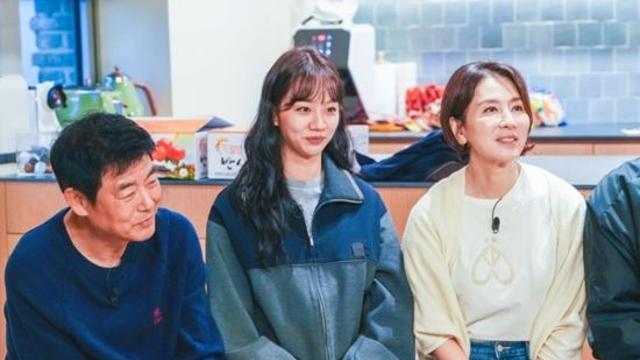 류준열 없는 '응팔 MT' 본격적으로 시작…혜리X류혜영 댄스 배틀에 '초토화'