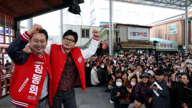 '손' 내민 한동훈, '선' 그은 장동혁