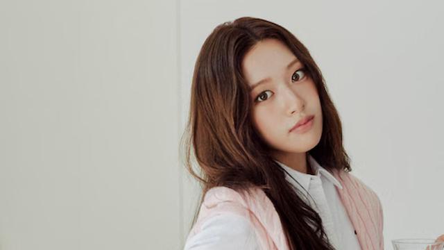 안유진처럼 봄까지 잘 입을 만능 니트 쇼핑