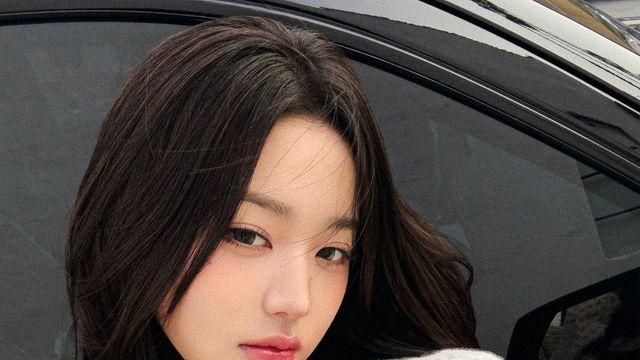 장원영, 윈터, 혜리가 선택한 홀리데이룩 포인트 ‘타탄체크’