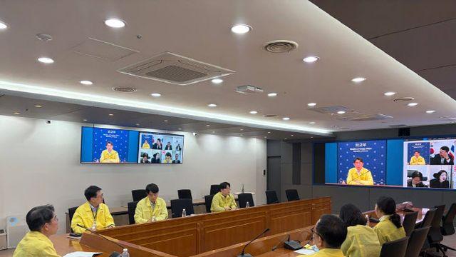 수백만원 받고 동남아에서 유럽으로 마약 운반한 한국인들