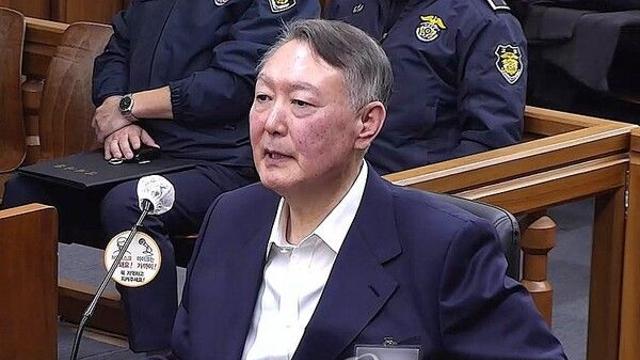 내란특검, 체포방해 등 尹 총 징역 10년 구형…