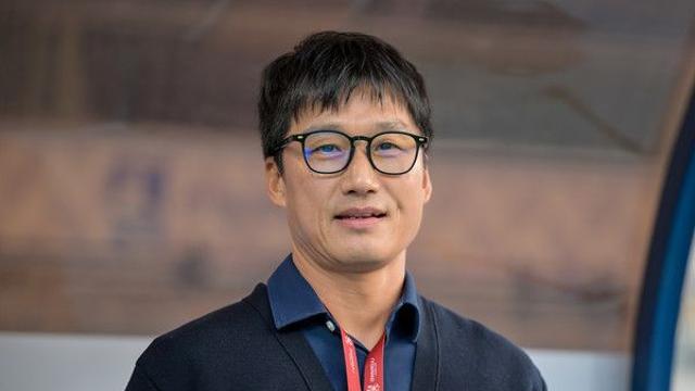 다른 방식으로 혁신하는 수원삼성과 수원FC, ‘축구 수도’ 수원 두 팀의 2026년 결말은?