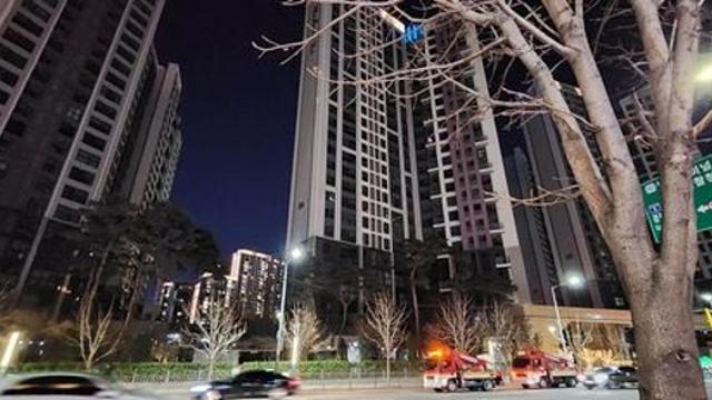 최강한파 속 신반포 일대 정전…신호등 꺼지고 승강기 갇혀(종합)