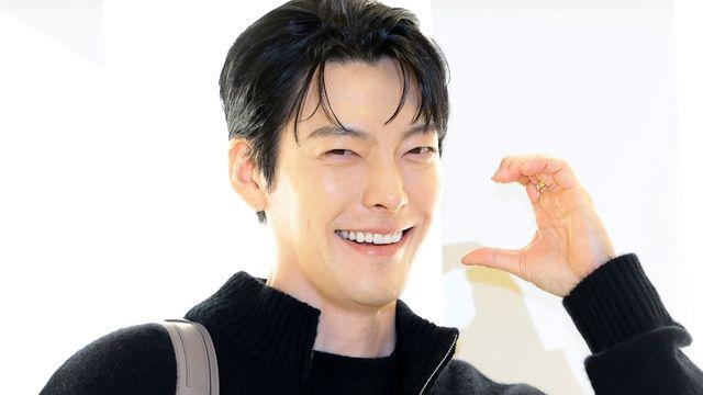 '깜짝 산타' 김우빈…어린이 병동에 선물 보낸 '미담' 알려져