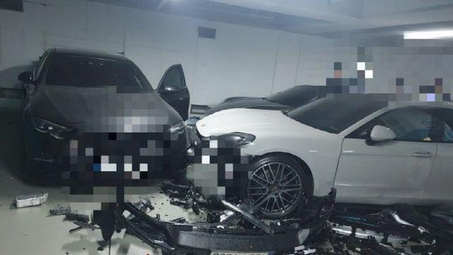 '박고 보니 포르셰, BMW'...후진하던 50대, 4억 물어줄 판