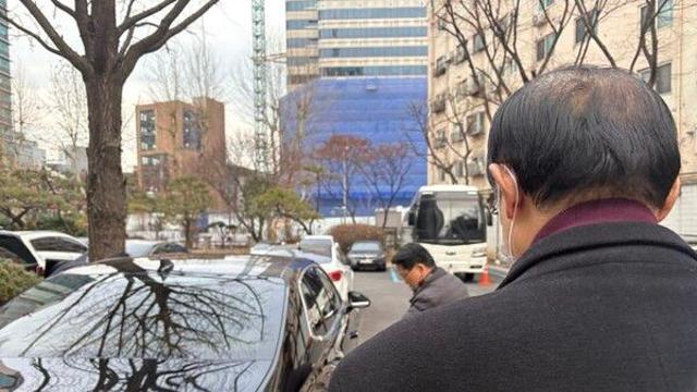 경찰, 주말에도 전 통일교 한국회장 등 2명 소환…이날 조사 마무리