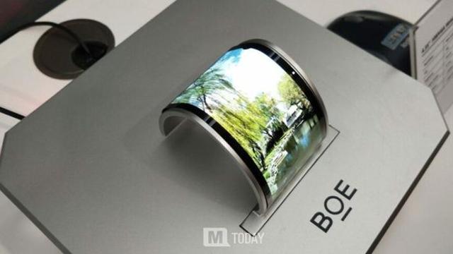 삼성의 어쩔 수 없는 선택?  플래그십 스마트폰에 中 BOE OLED 패널 장착