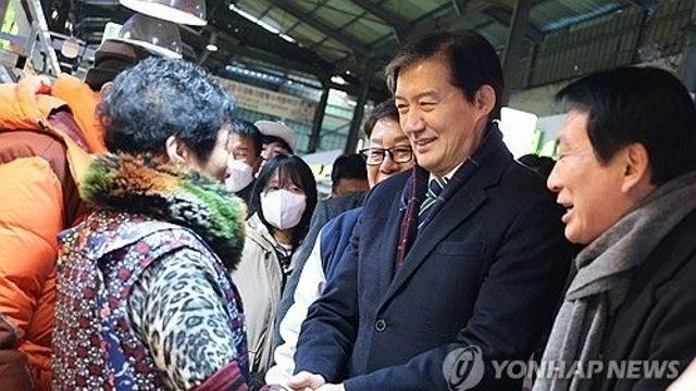 전북 찾은 조국 