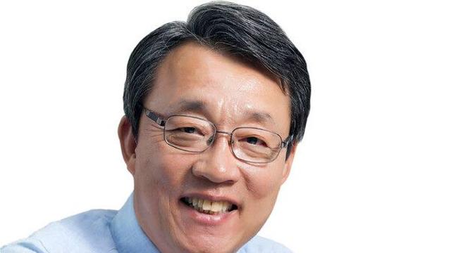 김성식 “경제 리스크 한 정당만으로 헤쳐가긴 험난…이 대통령과 일면식 없어”