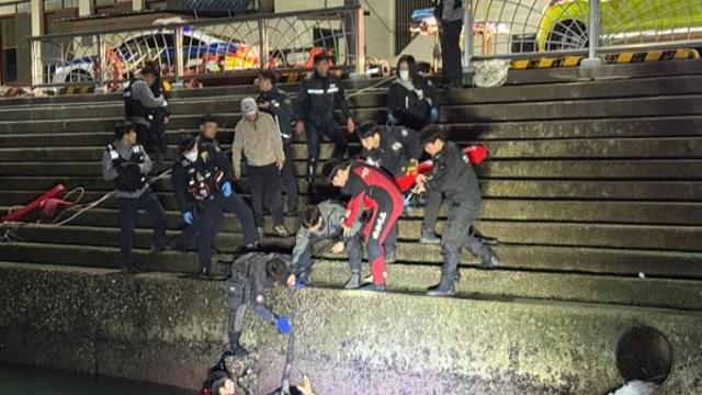 연말 음주 후 해상 추락한 60대, 완도해경 신속 대응으로 생명 구해