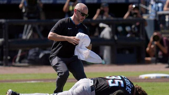 물통 잡다 손 다치고 욕실가다 골절…올해 MLB 황당 부상