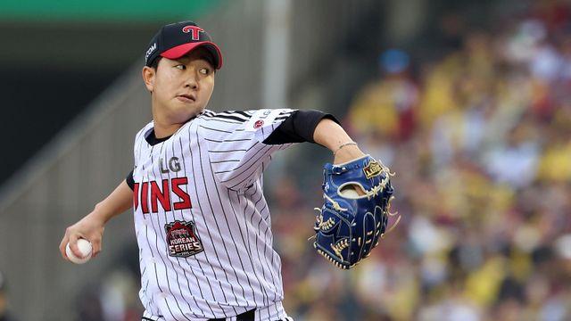 부상 복귀 시즌 20세이브 수확…LG 유영찬, 2026시즌엔 풀타임 30세이브 정조준