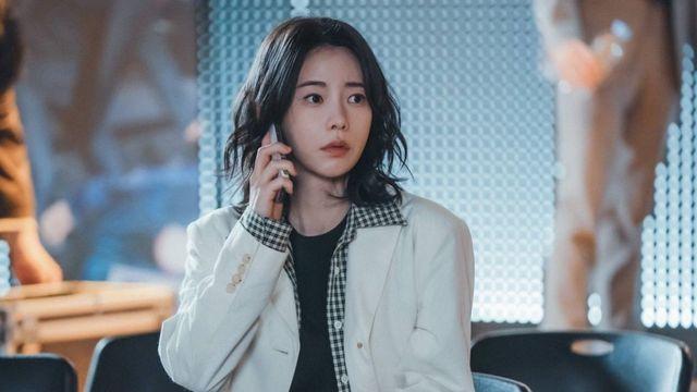 이정재X임지연, 깜짝 공개 고백 후 은밀한 통화 포착됐다 (얄미운 사랑)