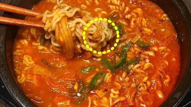 연말 술자리에 지친 아빠에게 '이것' 넣은 라면 드리세요…용돈 입금됩니다
