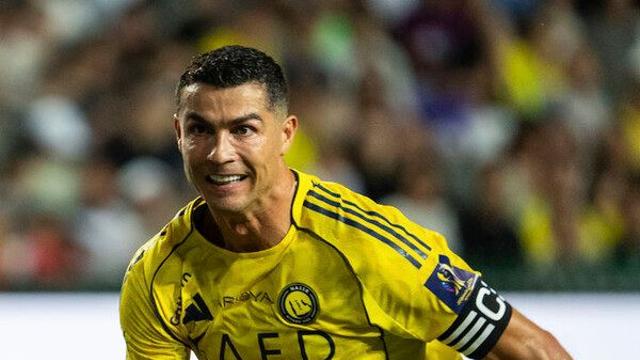 '통산 956골' 40세 호날두 