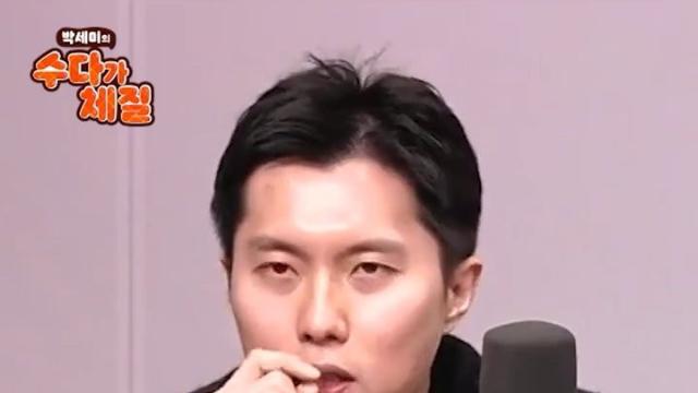 혼자 집에 있으면 입이 심심한 이유