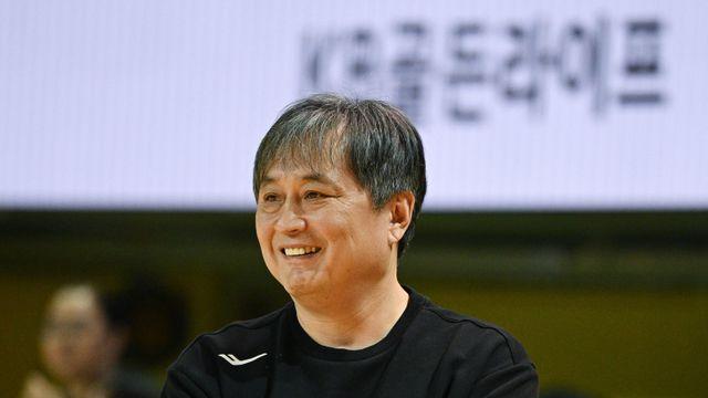 “중요한 건 제공권 싸움, 아직 3경기 남았다” 이상범 하나은행 감독, KB스타즈 파훼법 찾는 이유