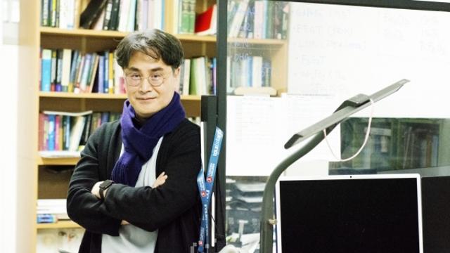 계산 물리 기반의 스핀트로닉스 연구