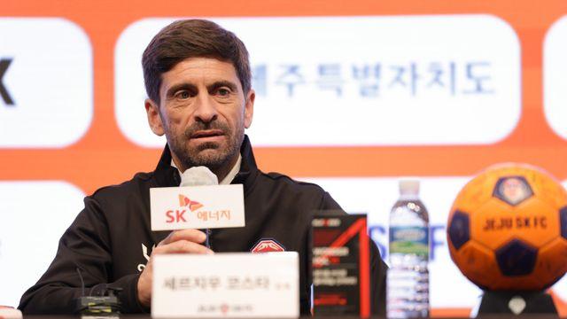 [SD 현장 라이브] 코스타 감독 한국행 굳힌 벤투 감독의 조언, “구단의 니즈, 커리어, 그리고 가족을 생각하라”