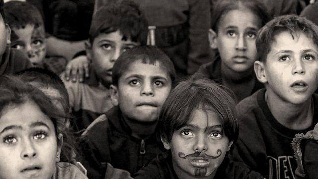 전쟁은 11살 아이의 삶에 어떤 영향을 미치나