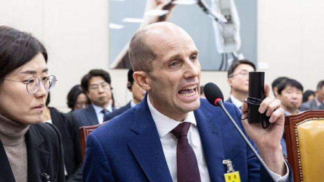 “개ㅇㅇ들아” “김범석 좀 잡아달라”…쿠팡 유가족 눈물