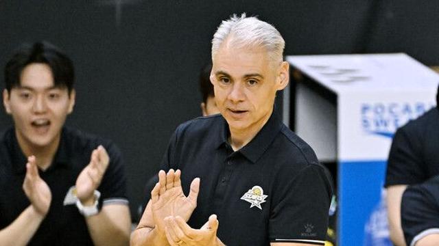 KB손해보험 카르발류 감독 사퇴…하현용 감독대행 체제